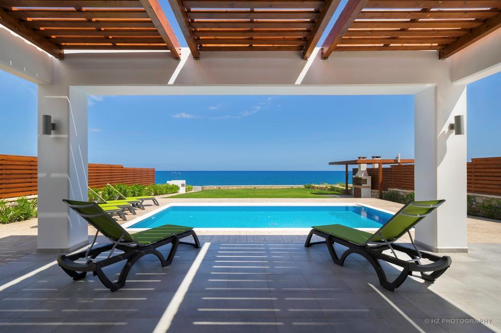 Antonoglou Beach Villas - Waterfront Luxury Retreat Лакания Номер фото