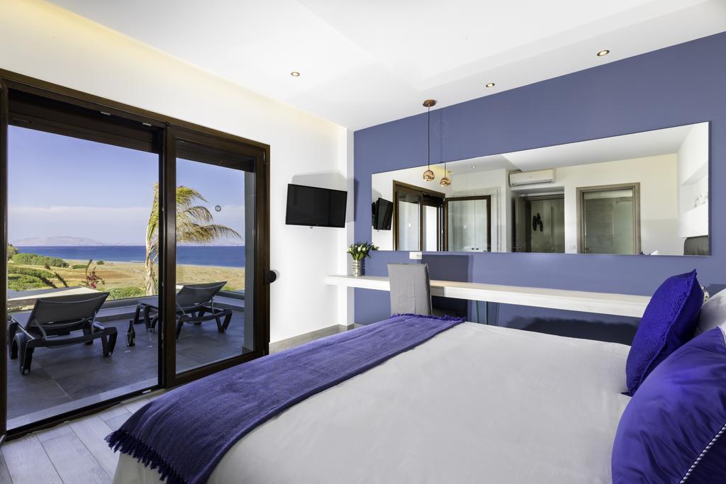 Antonoglou Beach Villas - Waterfront Luxury Retreat Лакания Экстерьер фото