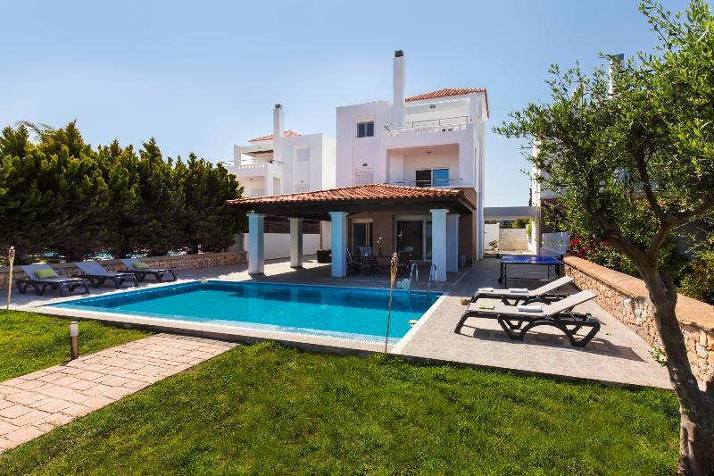 Antonoglou Beach Villas - Waterfront Luxury Retreat Лакания Экстерьер фото