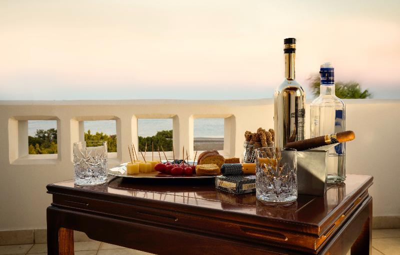 Antonoglou Beach Villas - Waterfront Luxury Retreat Лакания Экстерьер фото